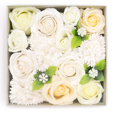 Bouquet cadeau de fleurs en savon Blanc & Ivoire